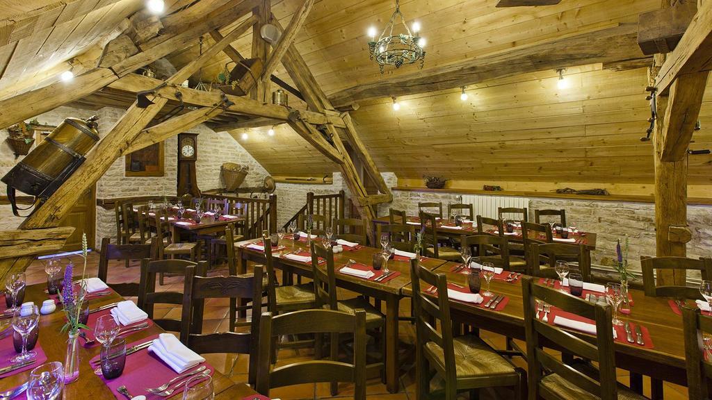 Hotel De La Beursaudiere Nitry Экстерьер фото