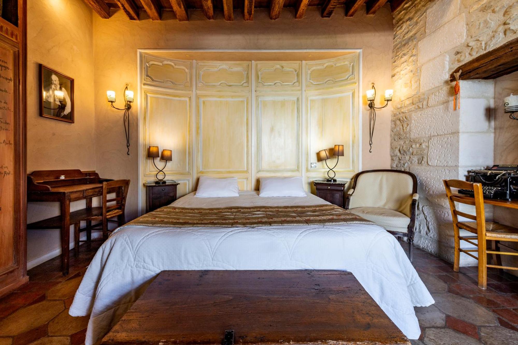 Hotel De La Beursaudiere Nitry Экстерьер фото