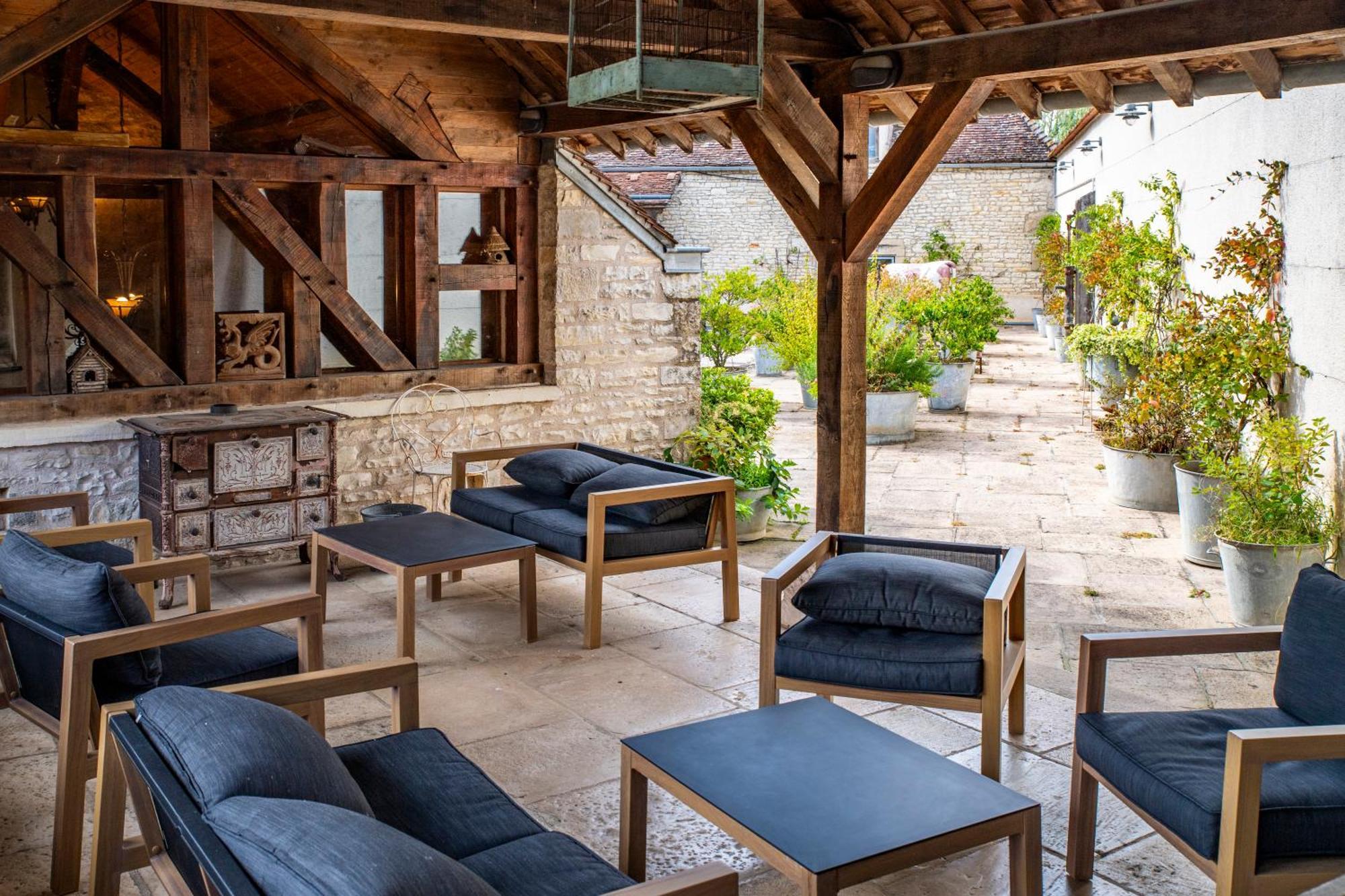 Hotel De La Beursaudiere Nitry Экстерьер фото